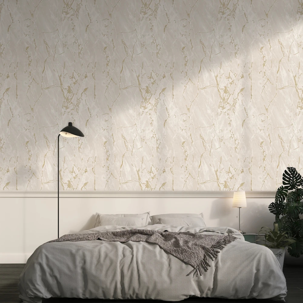 کاغذ دیواری طرح مرمر کرم رنگ در دکوراسیون پذیرایی