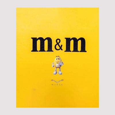 کاغذدیواری ام اند ام M and M